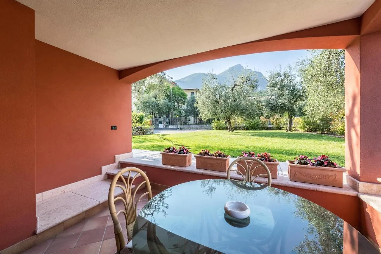 Apartment Casa Vacanze Matisse Toscolano Maderno