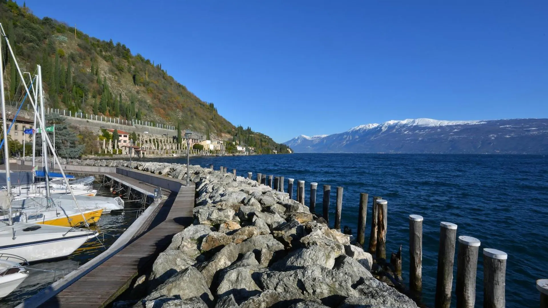Casa Vacanze Matisse Toscolano Maderno Italy